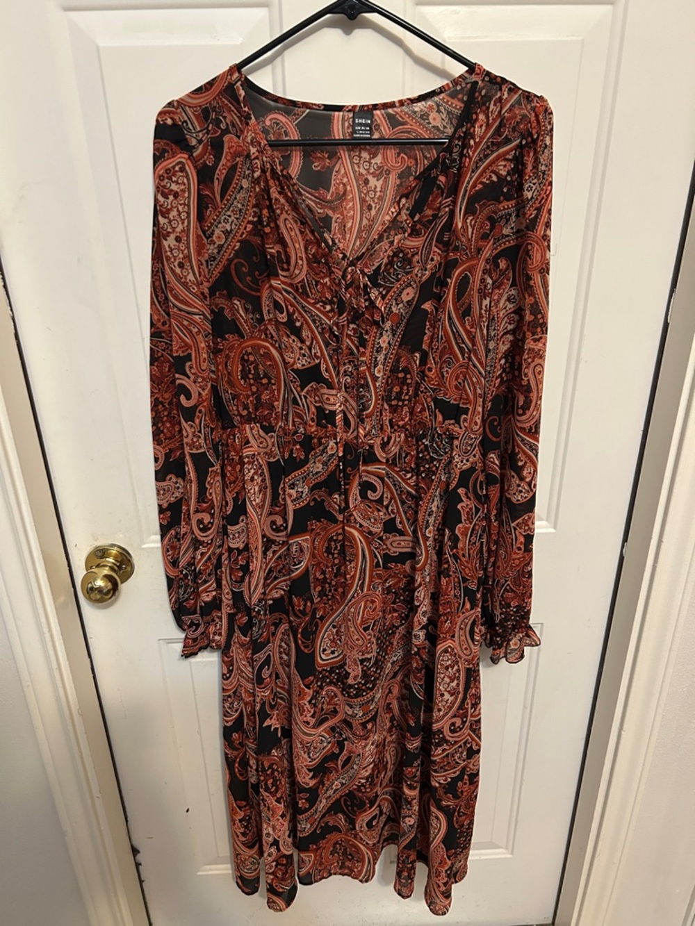 SHEIN Long Sleeve Paisley V-Neck Dress in Rust and Black